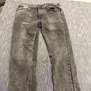 Calvin Klein 33 x 30 Skinny Jean